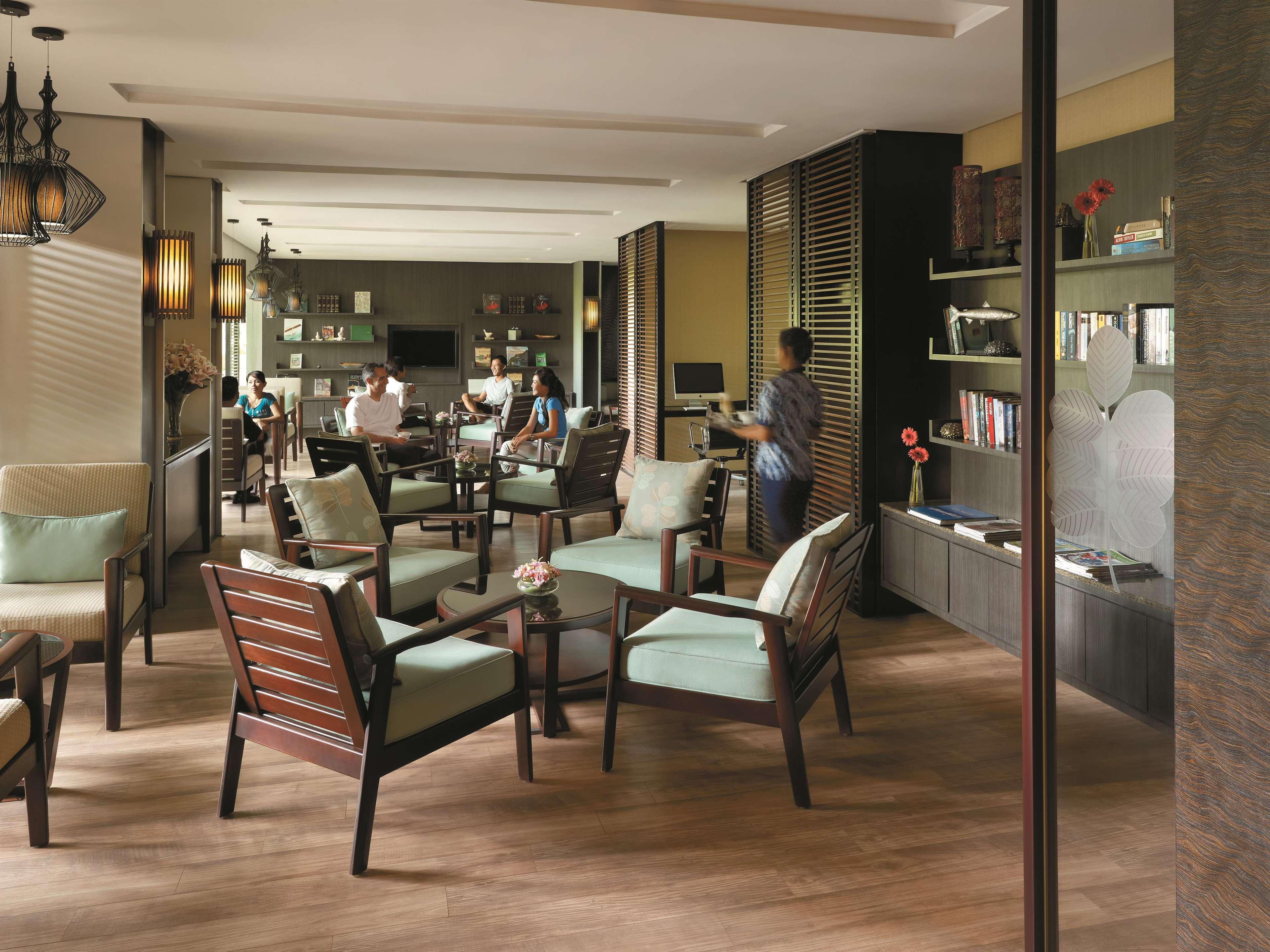 Shangri-La Rasa Ria, Kota Kinabalu Eksteriør billede The Library
