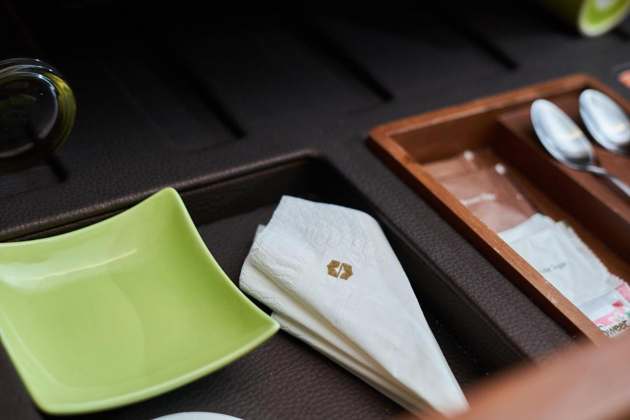 Shangri-La Rasa Ria, Kota Kinabalu Eksteriør billede A folded napkin